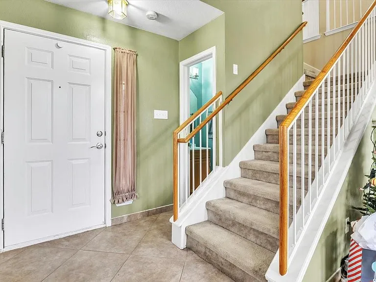 1700 W Pflugerville Pkwy — Photo 8