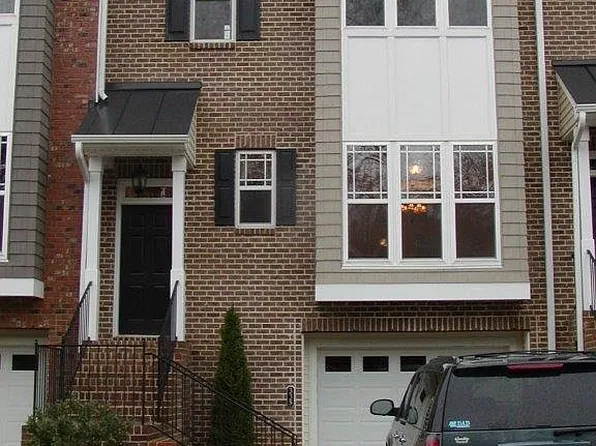 335 Rose Walk Ln, Carrboro, NC 27510
