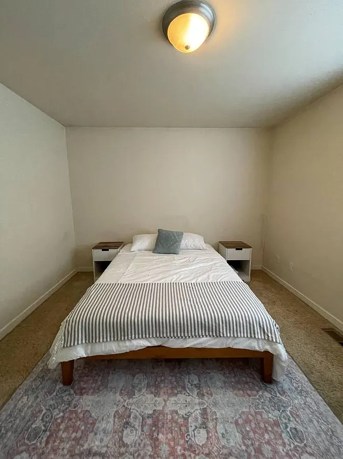 4 bed, 2.5 bath, 2700 sqft, $3,495 — Photo 4