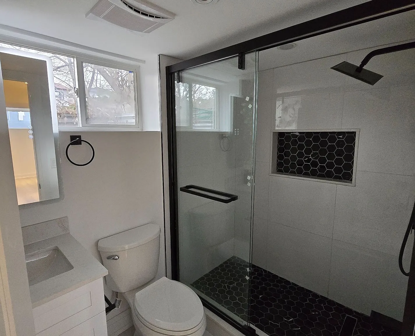 2 bed, $1,975 — Photo 1