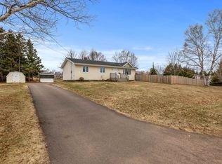 4 Woodlane Dr, Stratford, PE C1B1X9