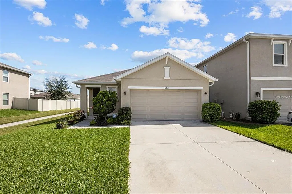 3 bed, 2.0 bath, 1504 sqft, $2,600 — Photo 4