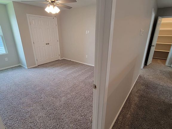 4th image of 8702 Shiloh Rock Dr