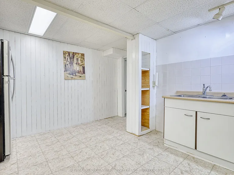 38 Cypress St #LOWER — Photo 19