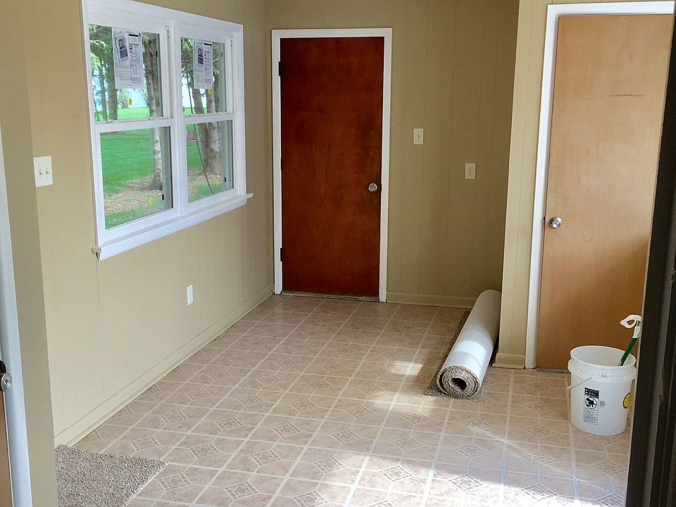 Mudroom/ laundry room