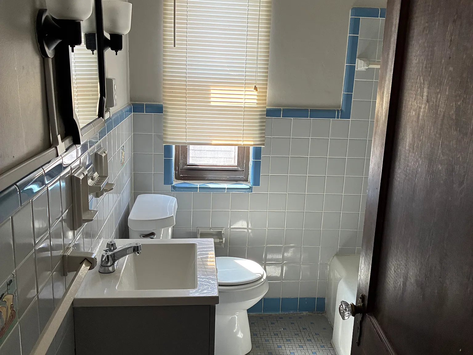 1 bed, 1000 sqft, $1,000 — Photo 3