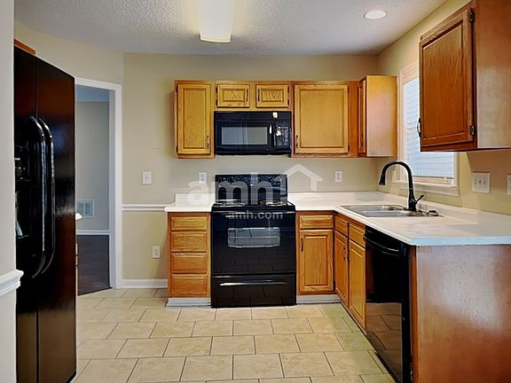 3rd image of 4013 Wellingham Ln
