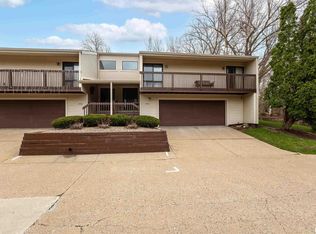 1208 35th Ave #M, Moline, IL 61265