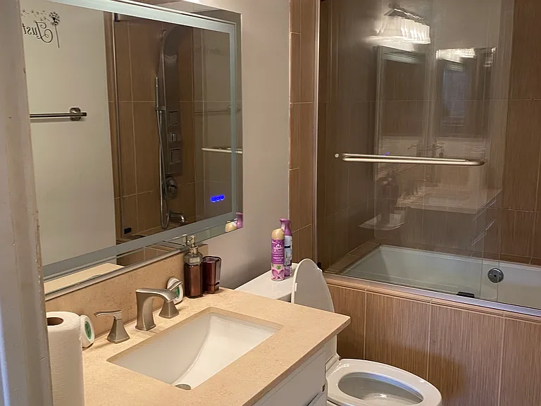 3800 Stocker St #19 — Photo 12