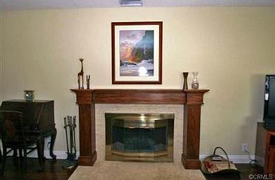 4th image of 9007 Amsdell Ave