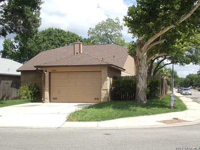 3 bed, 2.0 bath, 1356 sqft, $1,500 — Photo 3