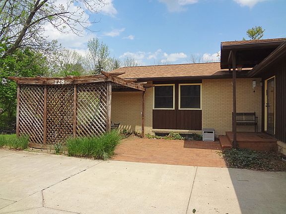 2nd image of 128 Lamar Dr