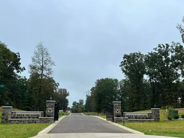 3519 Southern Magnolia Ln, Texarkana, AR 71854