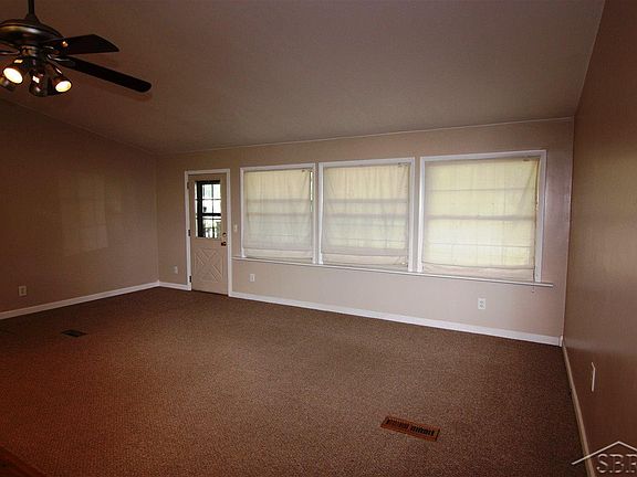 3rd image of 2119 Kansas Ave