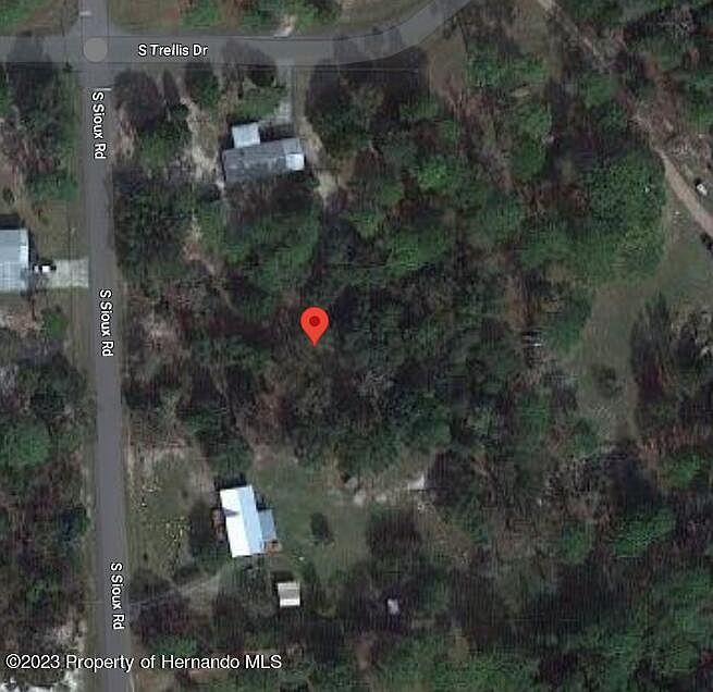 2nd image of 1659 S Sioux Rd