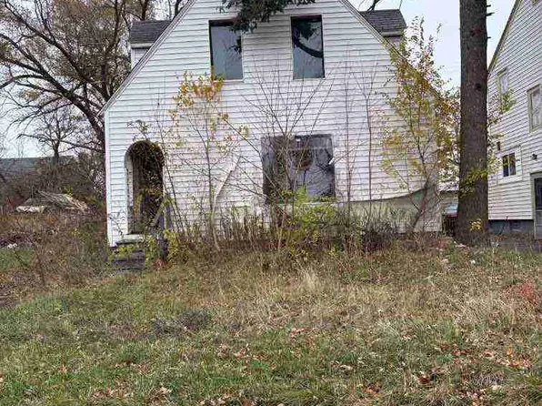 12818 Lauder St, Detroit, MI 48227