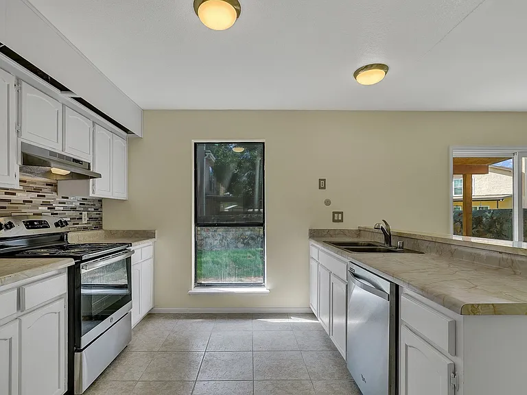 191 Mulberry Ave #G — Photo 6