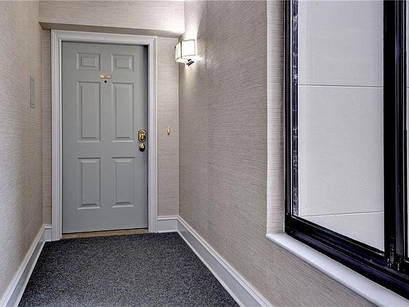 4th image of 7505 River Rd