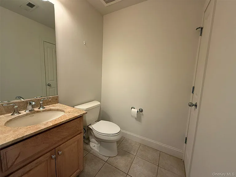 1405 Round Pointe Dr — Photo 9