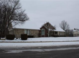 4825 S Tierney Dr, Independence, MO 64055