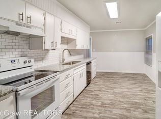 731 W 18th St, Ada, OK 74820