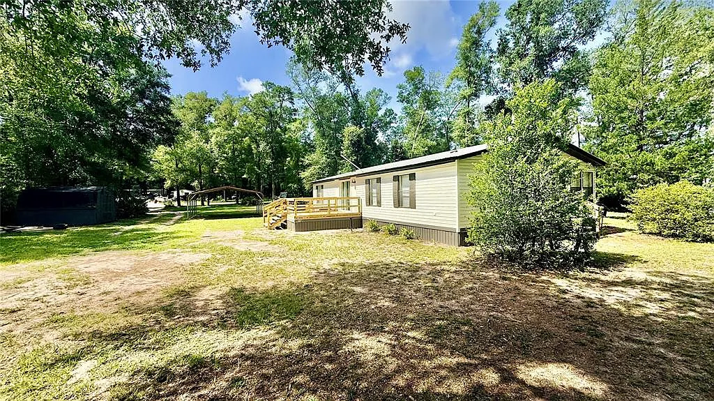 3 bed, 2.0 bath, 1352 sqft, $1,850 — Photo 2