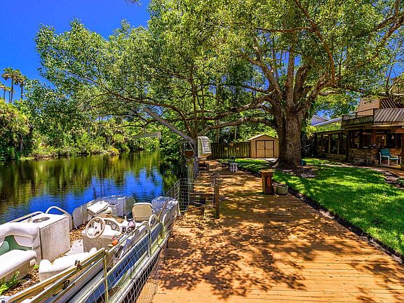 2nd image of 43 Twin River Dr