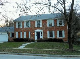 633 Stablestone Dr, Chesterfield, MO 63017