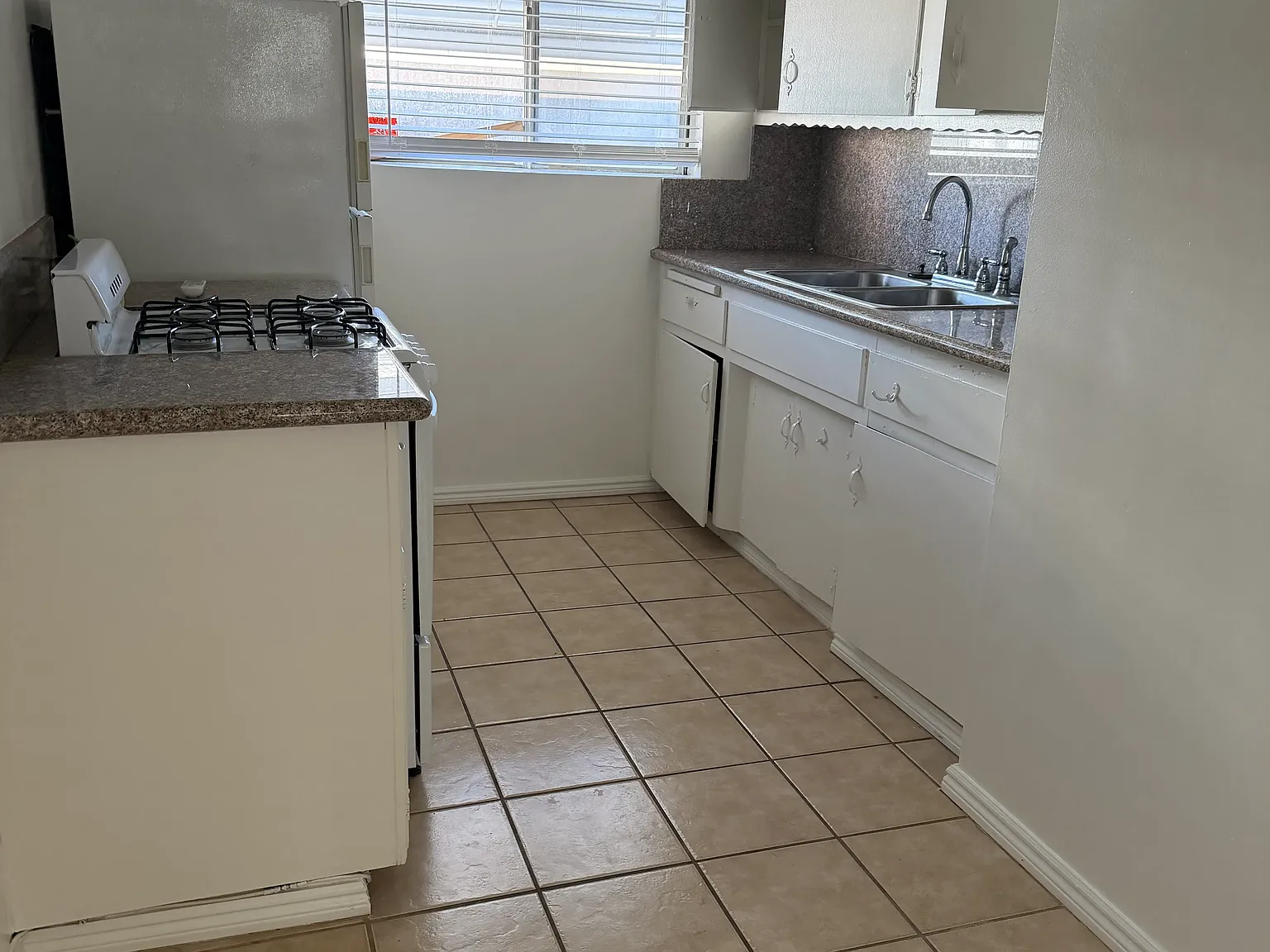 208 E Bay State St — Photo 2