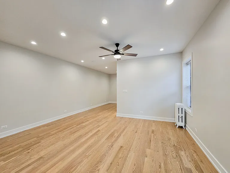 4953 N Oakley Ave #3 — Photo 10