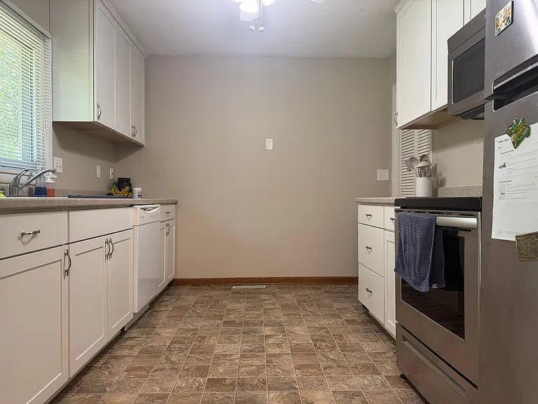 1604 Pelton Ave — Photo 9