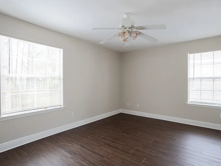 3569 Chatelaine Dr — Photo 16