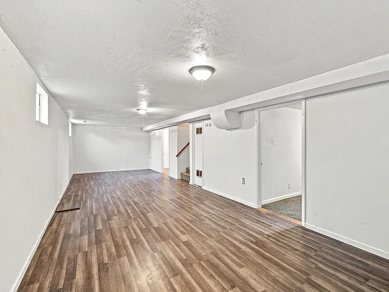 1810 Yakima Ln — Photo 13