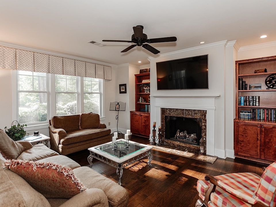 1020 Creekside Greensboro GA Zillow