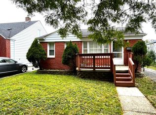 6099 Warwick St, Detroit, MI 48228