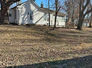 807 5th St, Corning, IA 50841