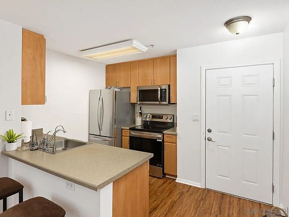 5th image of 1435 India St Unit 214