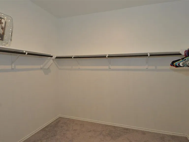 1717 T H Johnson Dr — Photo 6