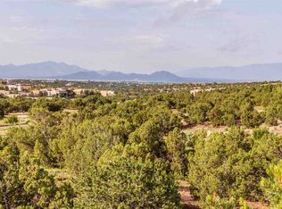 10 Arriba Cir, Santa Fe, NM 87506