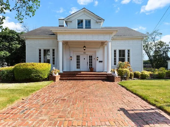 138 Greenville St, Newnan, GA 30263