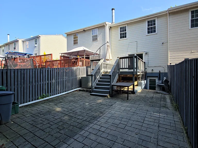 1014 Southern Night Ln — Photo 24
