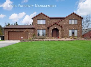 3884 Mapleton Rd, North Tonawanda, NY 14120