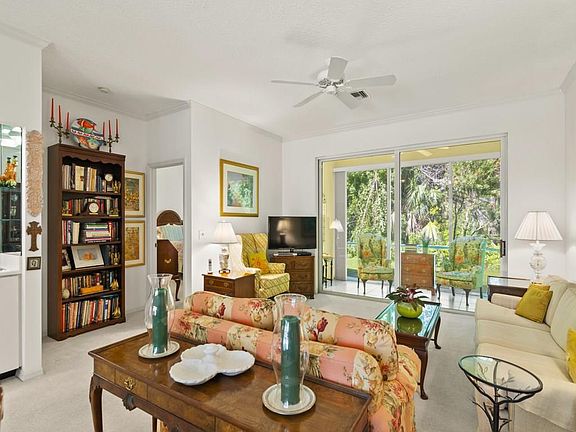 4th image of 214 Park Shores Cir #214D