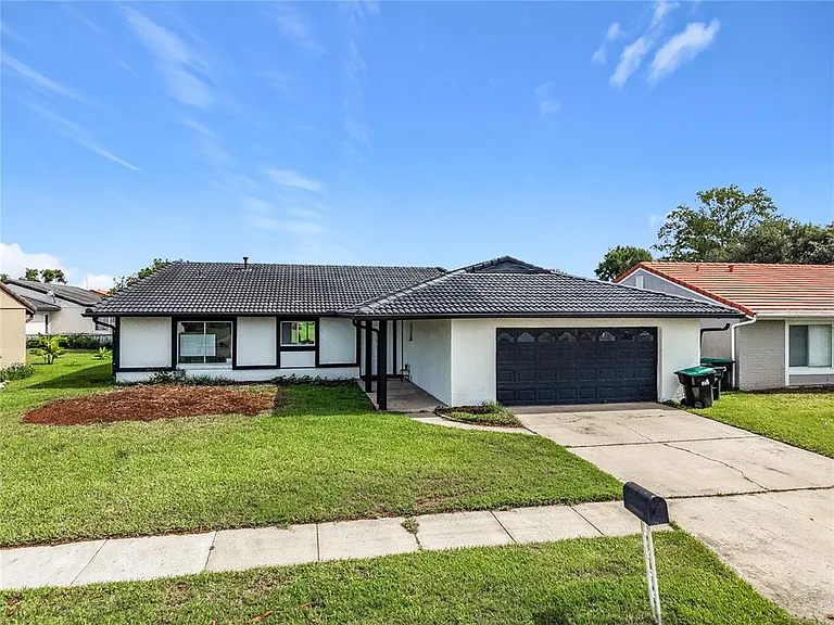 5501 Memorial Dr — Photo 2