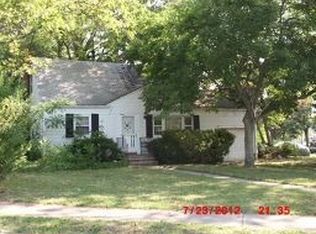 426 Amherst Rd, Linden, NJ 07036