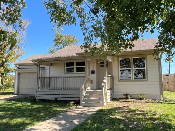 727 N 3rd St, Rogers, AR 72756