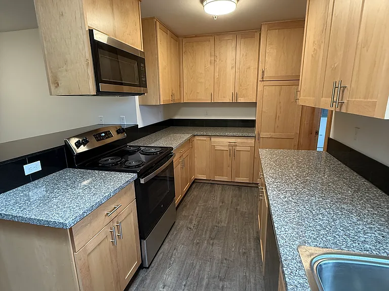 19352 Viking Ave NW — Photo 3