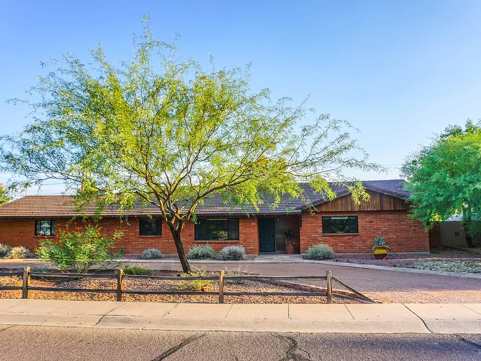 505 E Loma Vista Dr
