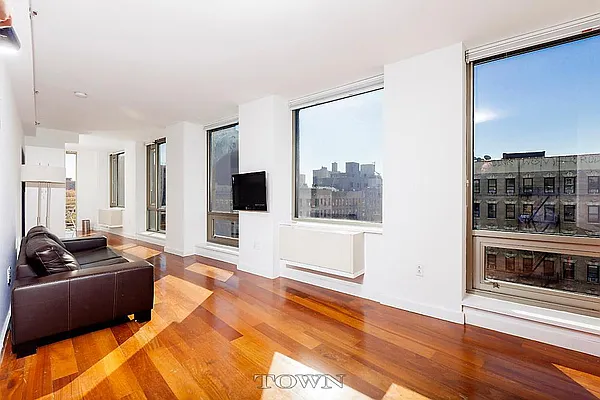 Rented by Town Residential | media 29