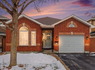 751 Vermillion Dr, Ottawa, ON K1V 1V8